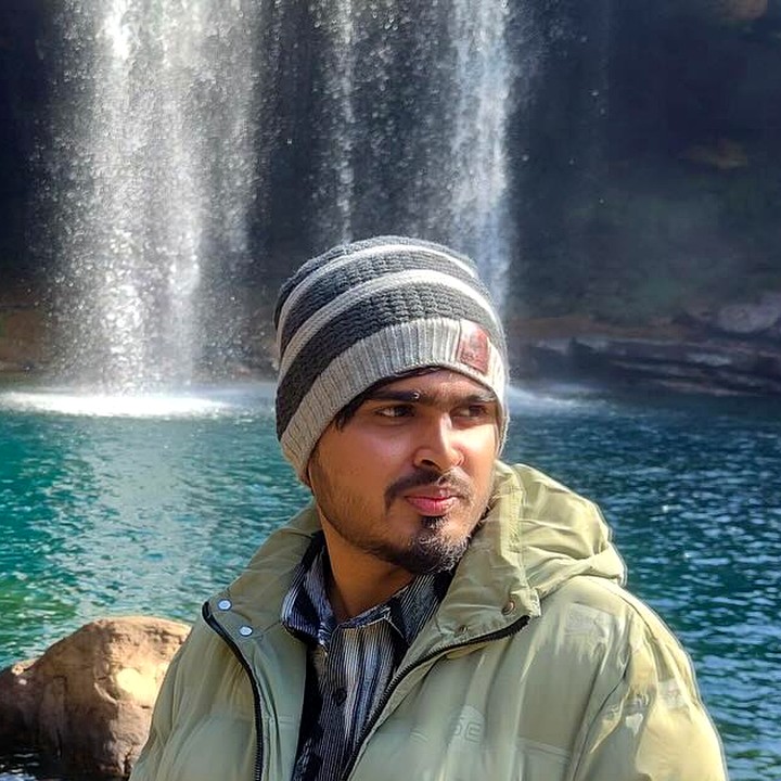 Riaz - Tower Head, UI/UX